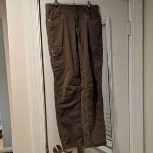 Like new kuhl hiking pants size 6